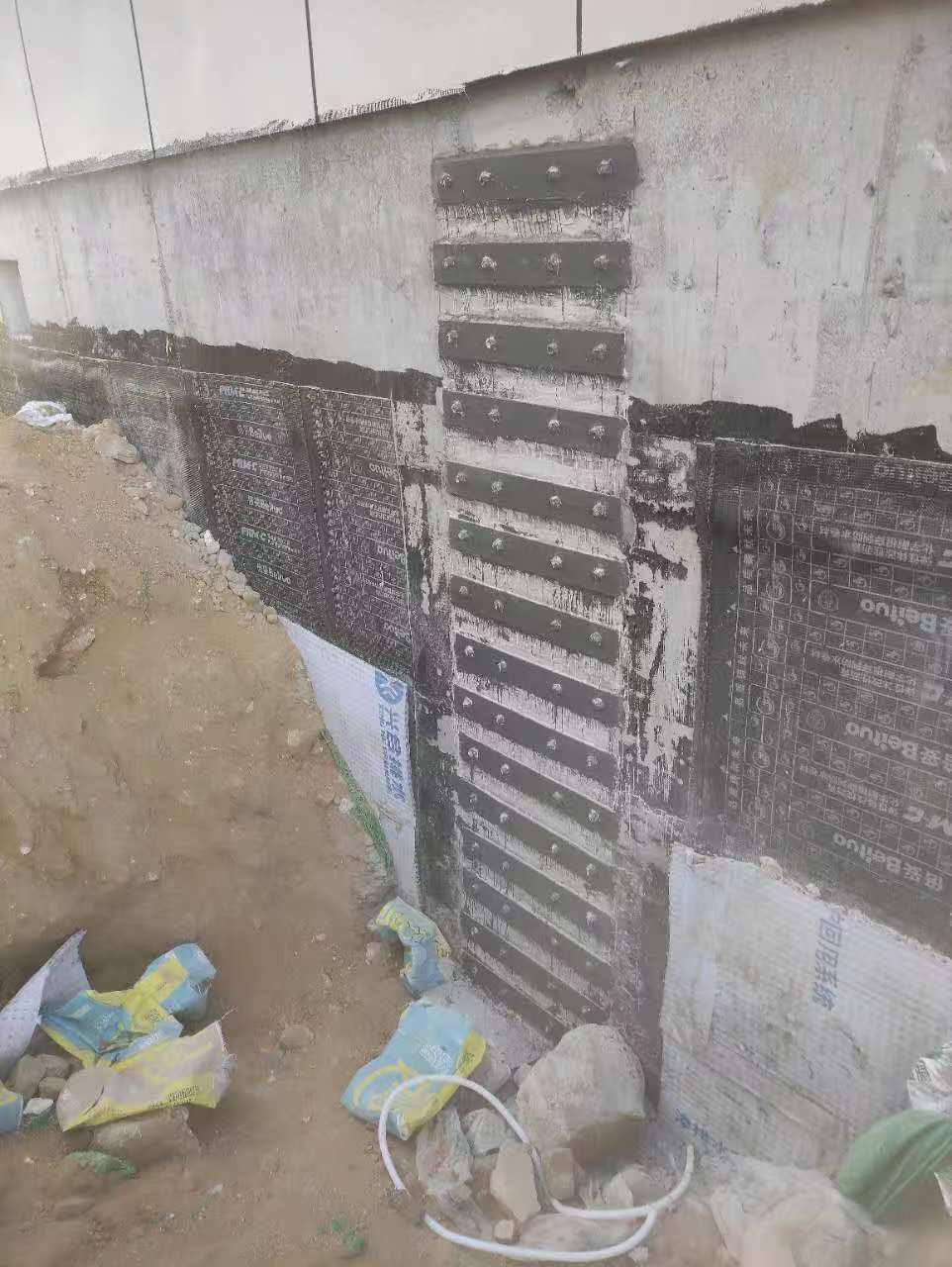 遂宁房屋柱子加固方法